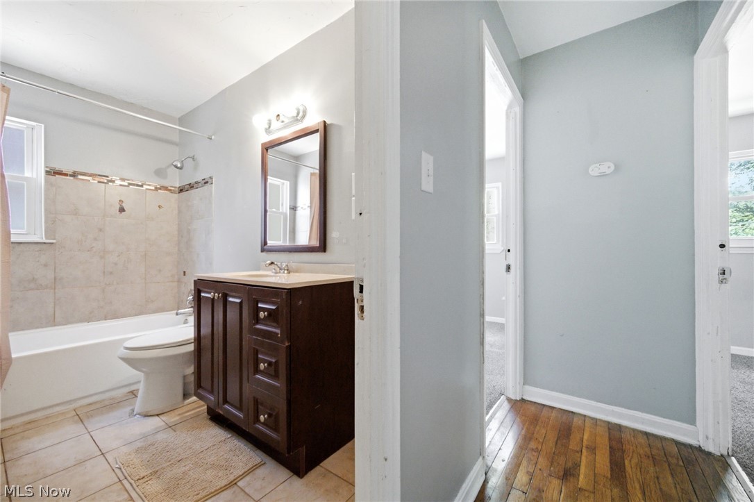 4064 E 155th Street Cleveland OH 44128