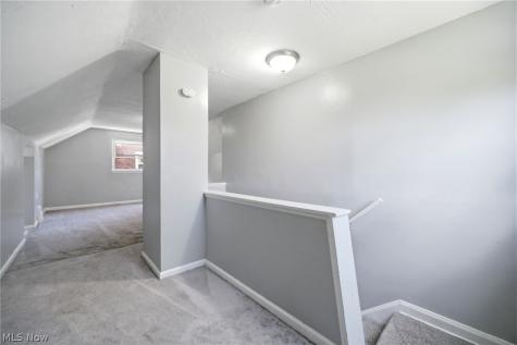 4064 E 155th Street Cleveland OH 44128
