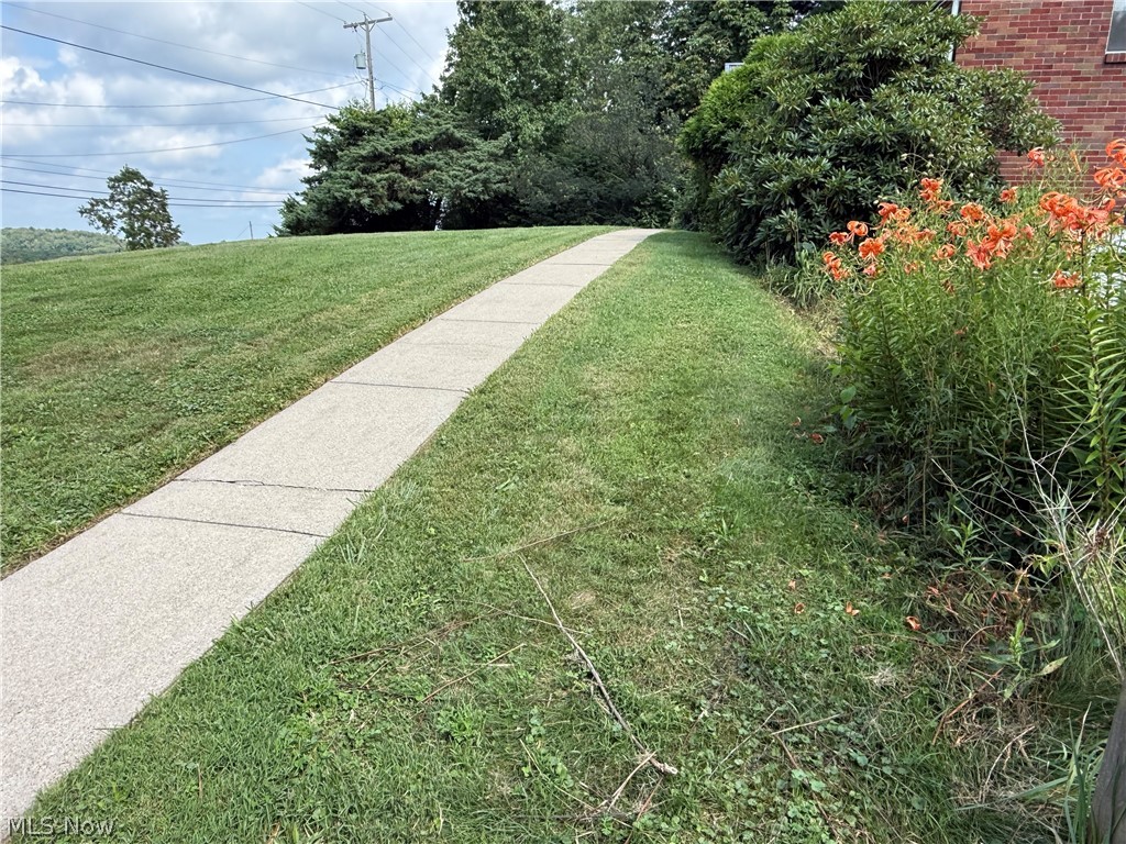 7718 State Route 213 Toronto OH 43964