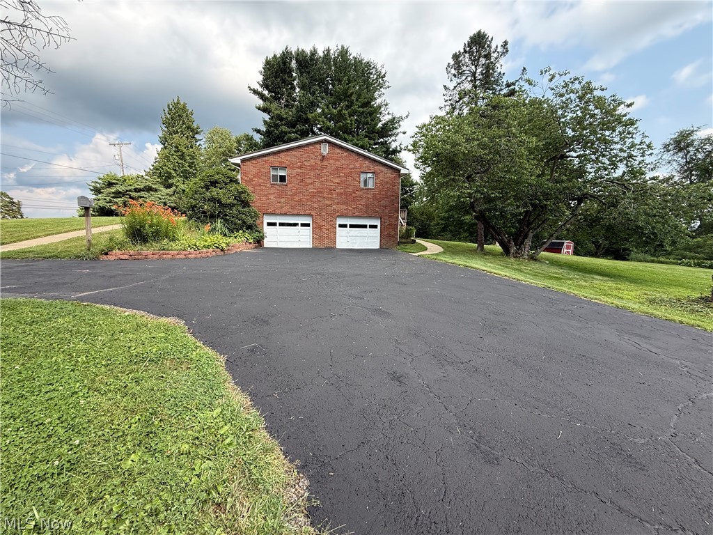 7718 State Route 213 Toronto OH 43964