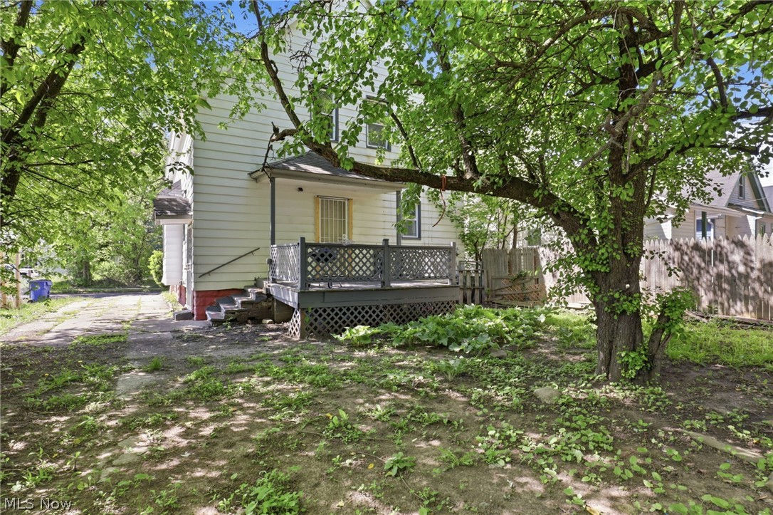 13913 Chapelside Avenue Cleveland OH 44120