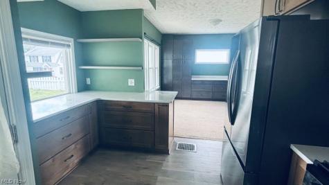 407 Korman Avenue NE Massillon OH 44646