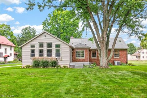 916 Milan Avenue Amherst OH 44001