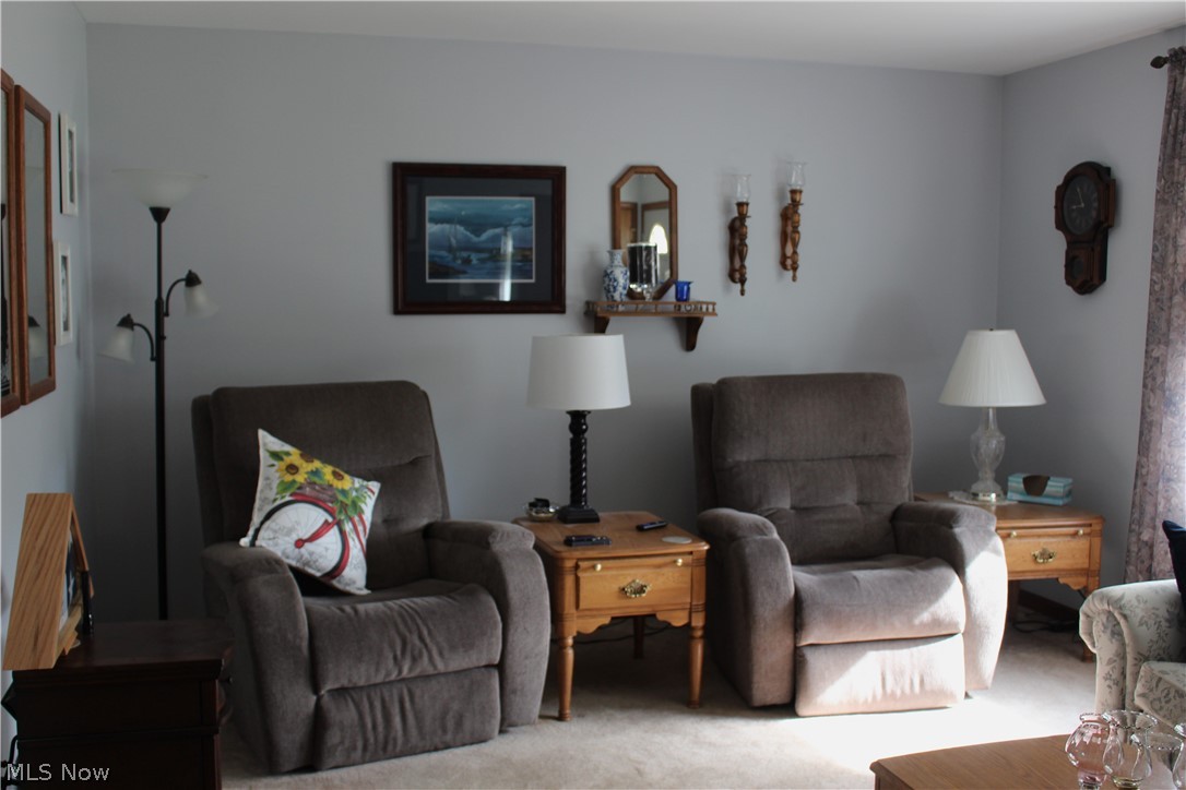 1517 N Walnut Street Dover OH 44622