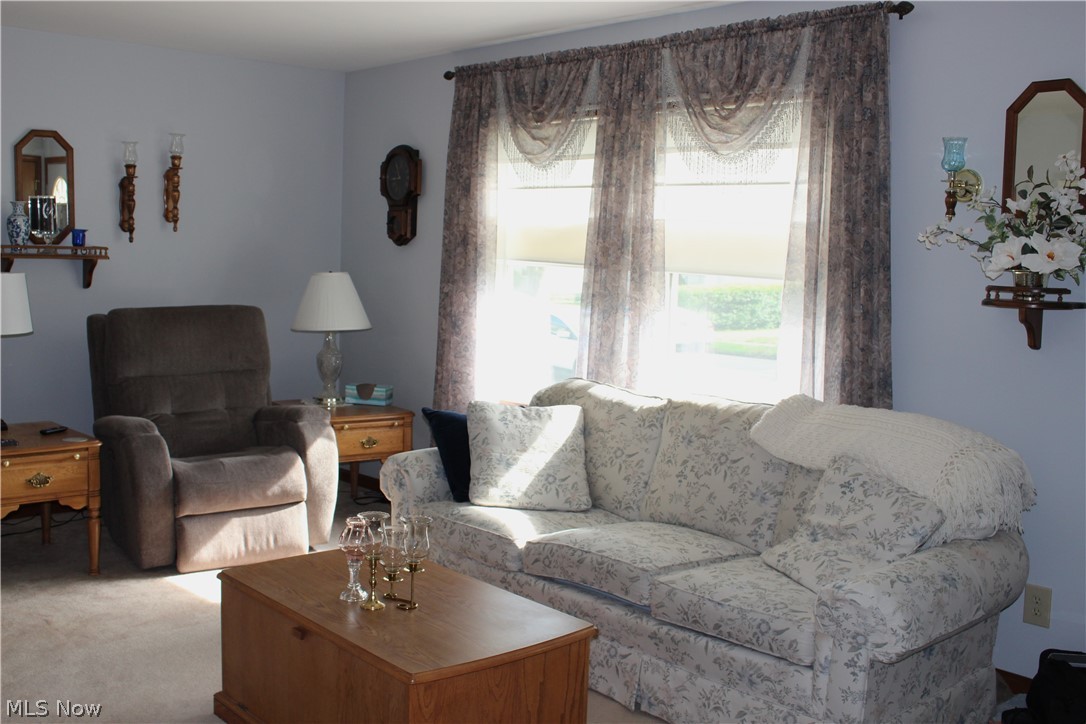 1517 N Walnut Street Dover OH 44622