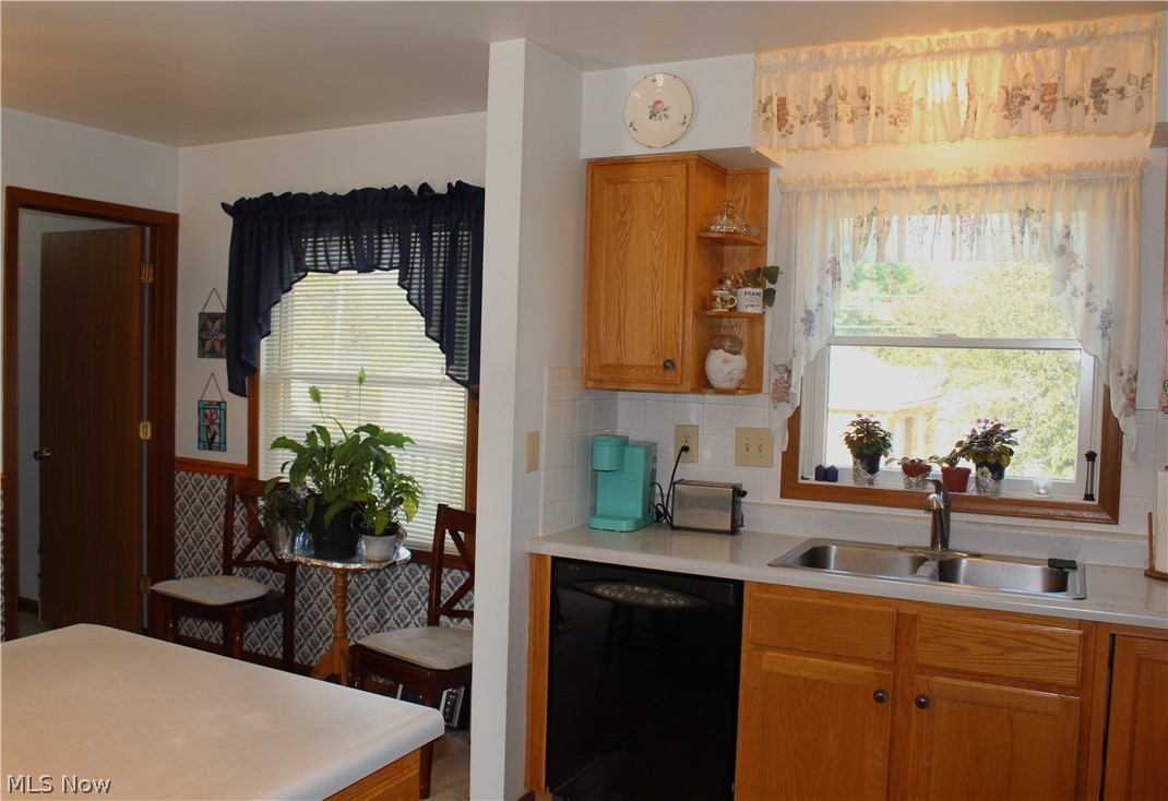 1517 N Walnut Street Dover OH 44622