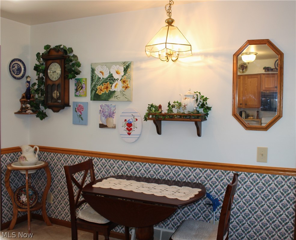 1517 N Walnut Street Dover OH 44622