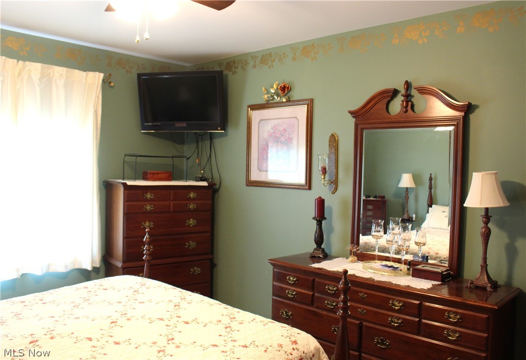 1517 N Walnut Street Dover OH 44622