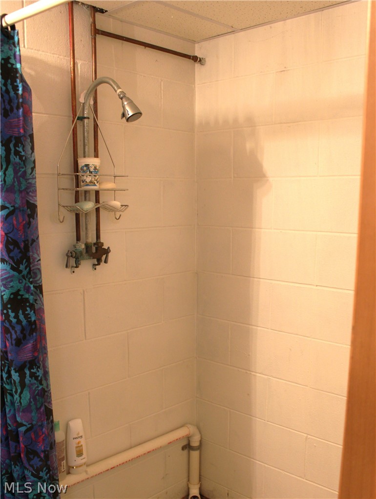 1517 N Walnut Street Dover OH 44622