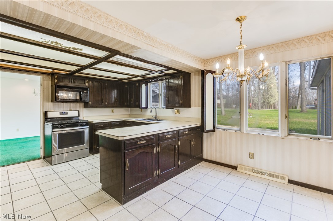 5365 Sampson Drive Girard OH 44420