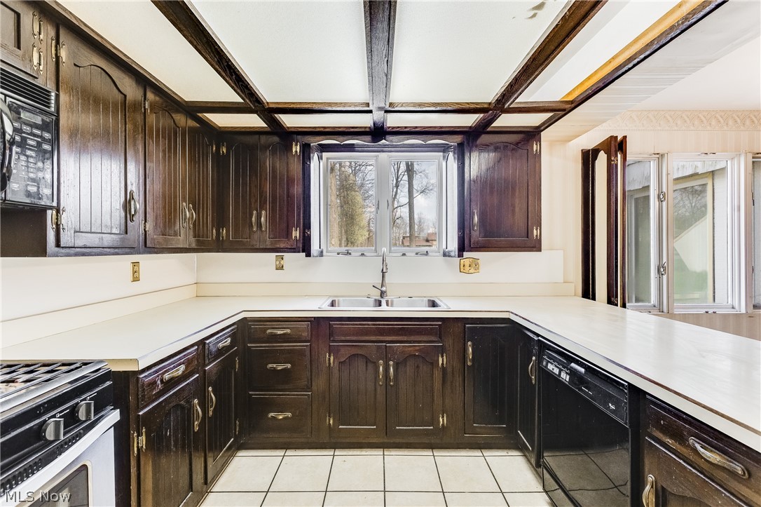 5365 Sampson Drive Girard OH 44420