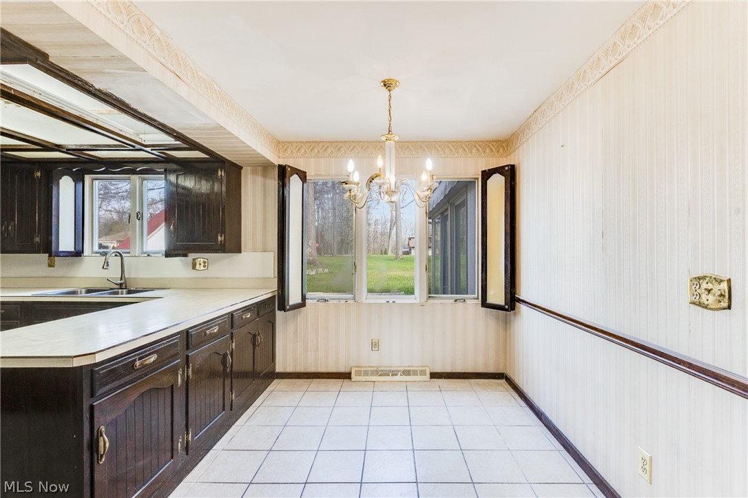 5365 Sampson Drive Girard OH 44420