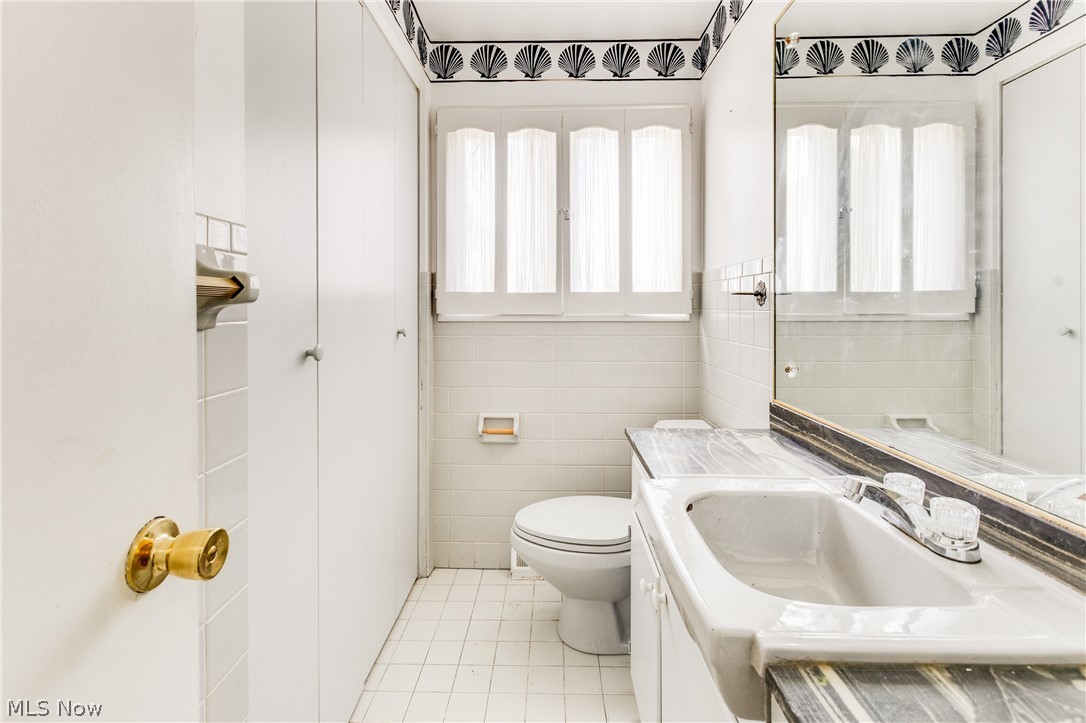 5365 Sampson Drive Girard OH 44420