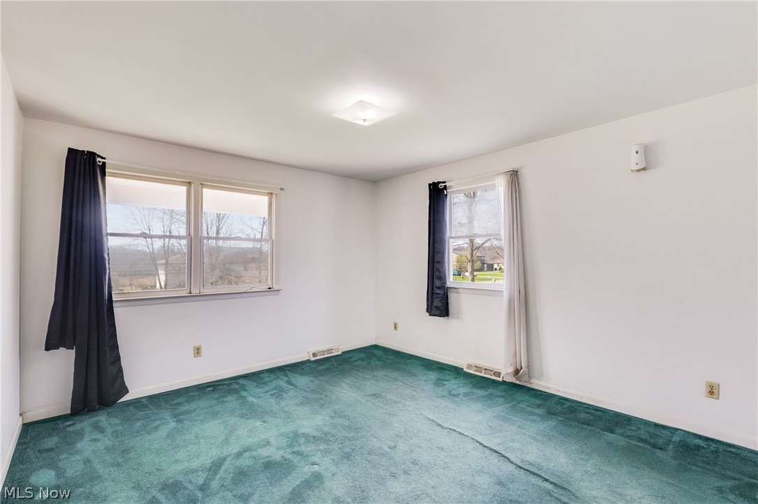 5365 Sampson Drive Girard OH 44420