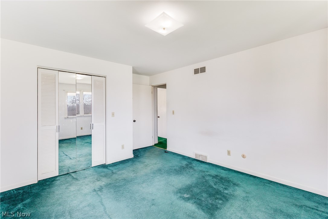 5365 Sampson Drive Girard OH 44420