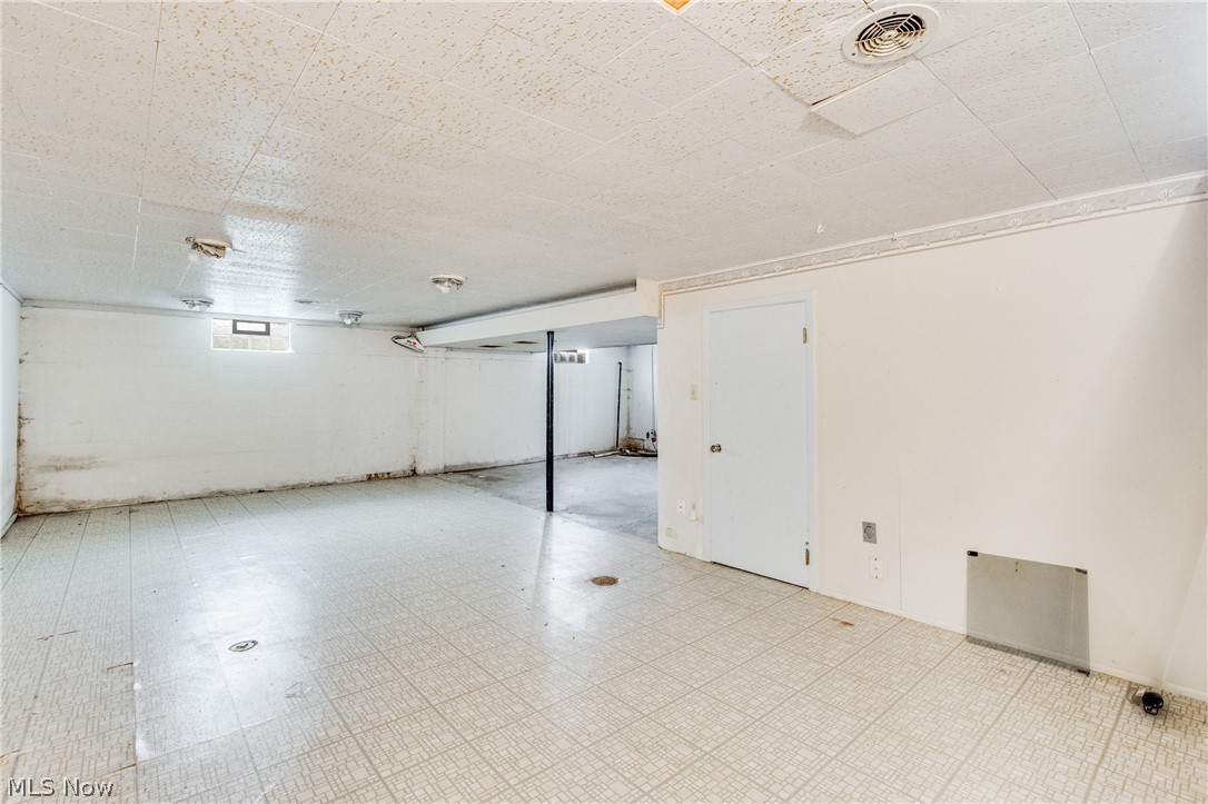 5365 Sampson Drive Girard OH 44420
