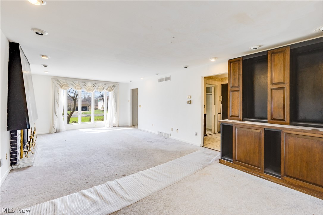 5365 Sampson Drive Girard OH 44420