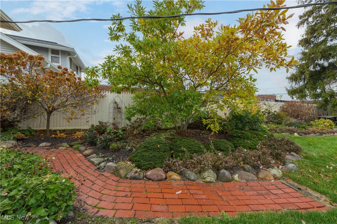 1654 Clarence Avenue Lakewood OH 44107