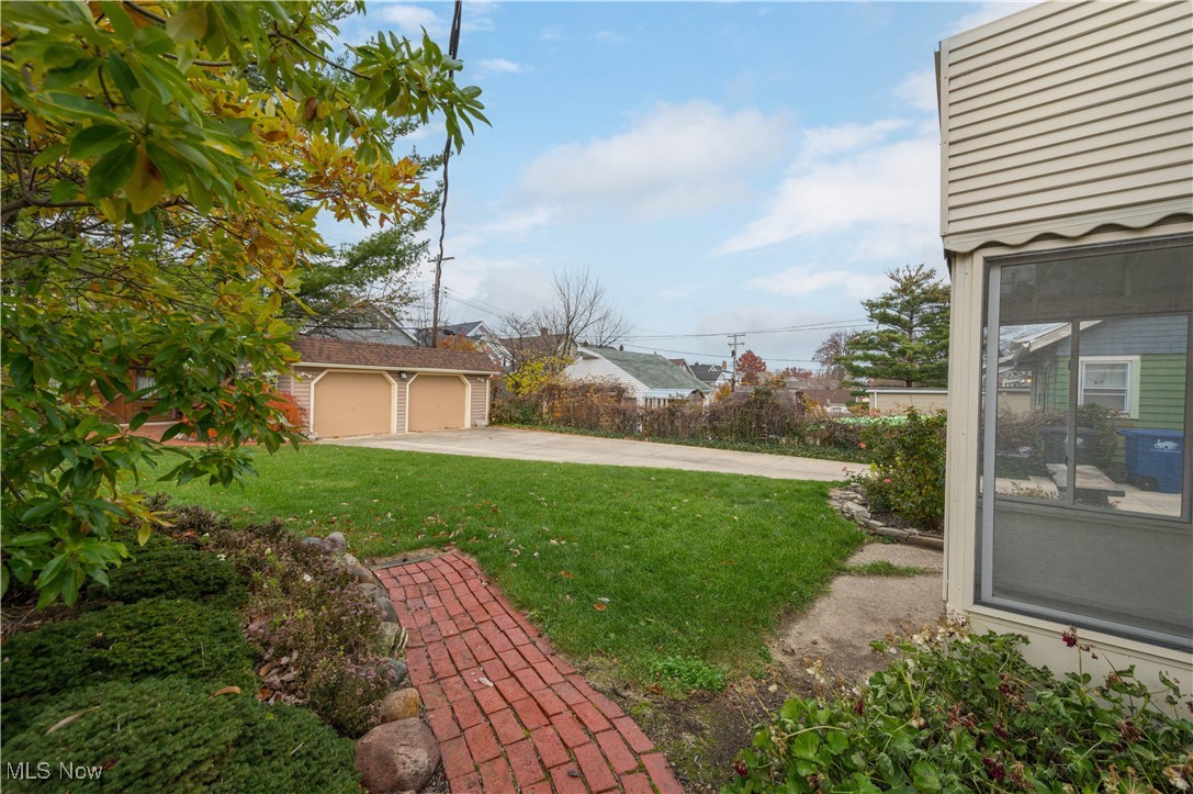 1654 Clarence Avenue Lakewood OH 44107