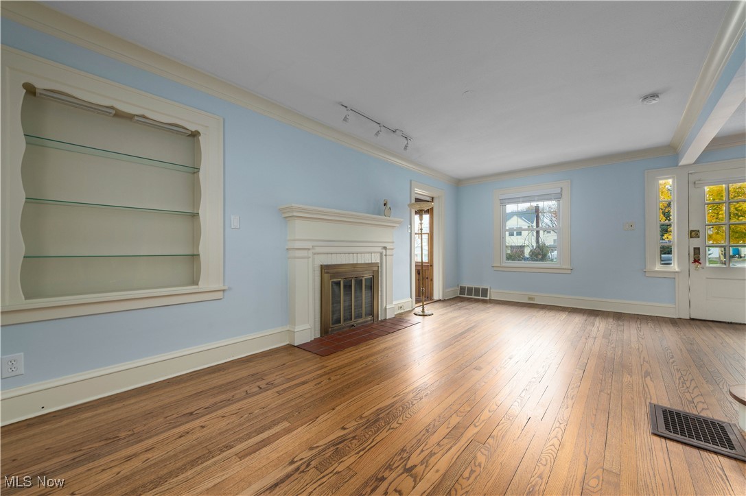 1654 Clarence Avenue Lakewood OH 44107