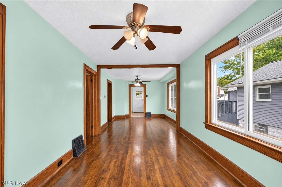 1891 Ford Avenue Akron OH 44305