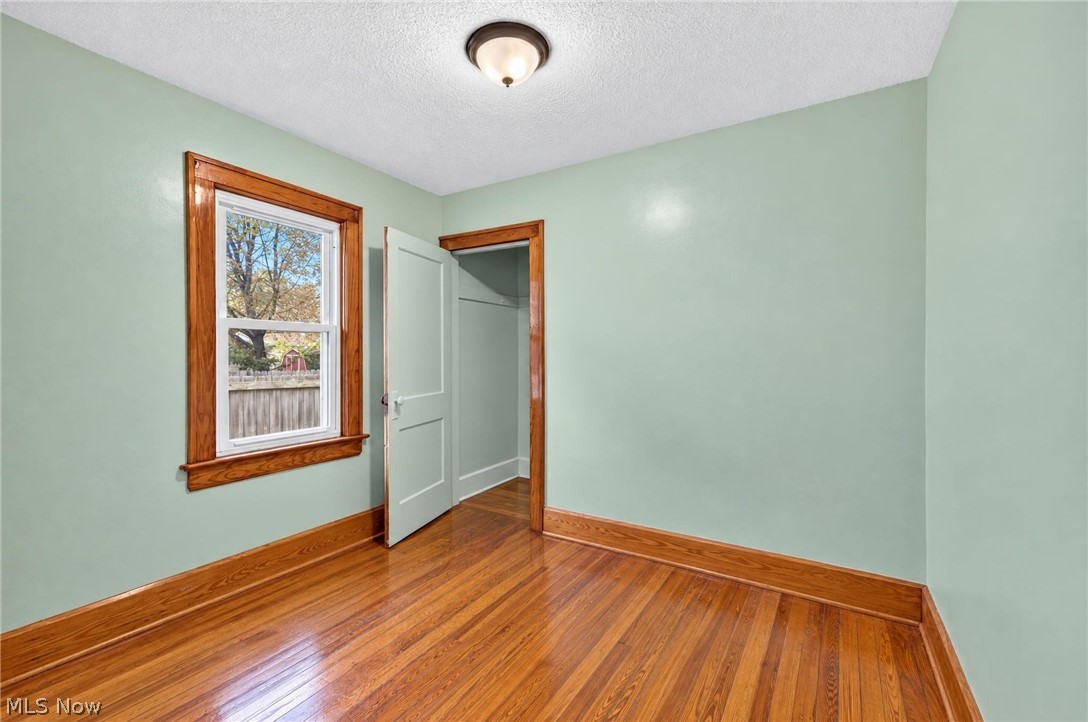 1891 Ford Avenue Akron OH 44305
