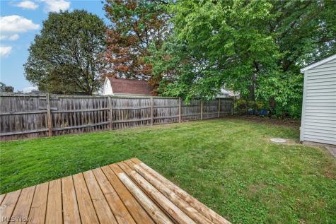 1891 Ford Avenue Akron OH 44305