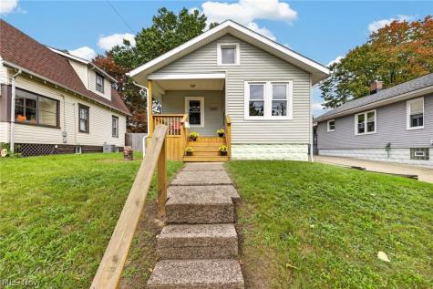1891 Ford Avenue Akron OH 44305