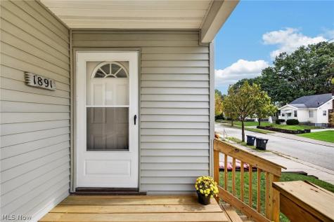 1891 Ford Avenue Akron OH 44305