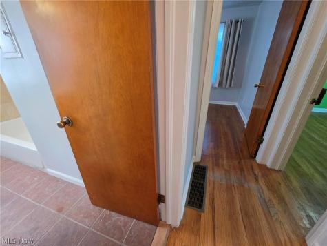 1260 Churchill Road Lyndhurst OH 44124