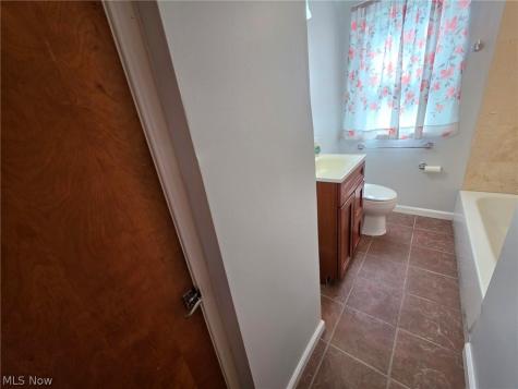 1260 Churchill Road Lyndhurst OH 44124