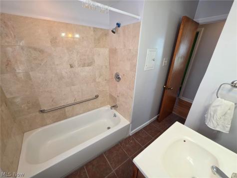 1260 Churchill Road Lyndhurst OH 44124