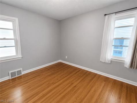 1260 Churchill Road Lyndhurst OH 44124