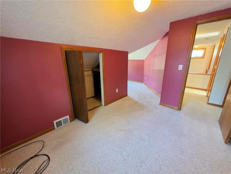 1260 Churchill Road Lyndhurst OH 44124