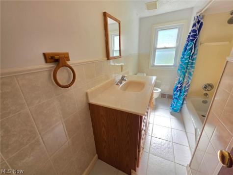 1260 Churchill Road Lyndhurst OH 44124