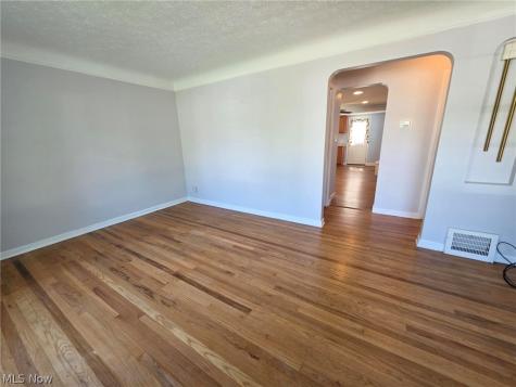 1260 Churchill Road Lyndhurst OH 44124