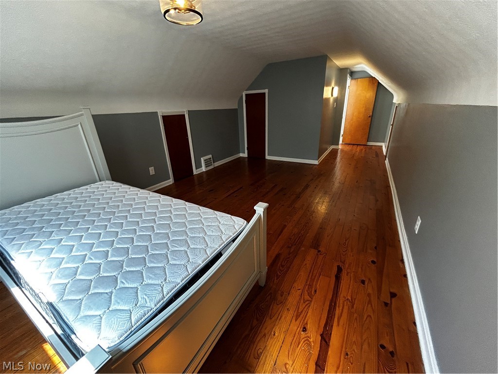 4311 Longwood Avenue Parma OH 44134