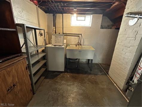 4311 Longwood Avenue Parma OH 44134