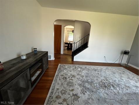 4311 Longwood Avenue Parma OH 44134