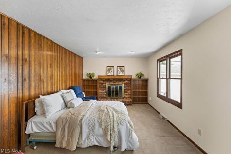 241 Van Buren Avenue Cuyahoga Falls OH 44221