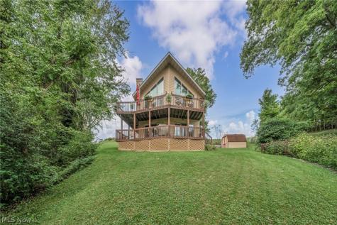 2671 Gayer Road Valley City OH 44280
