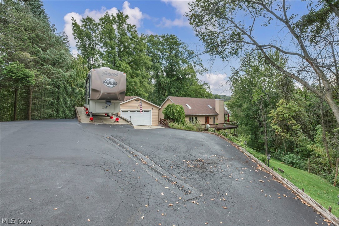 2671 Gayer Road Valley City OH 44280
