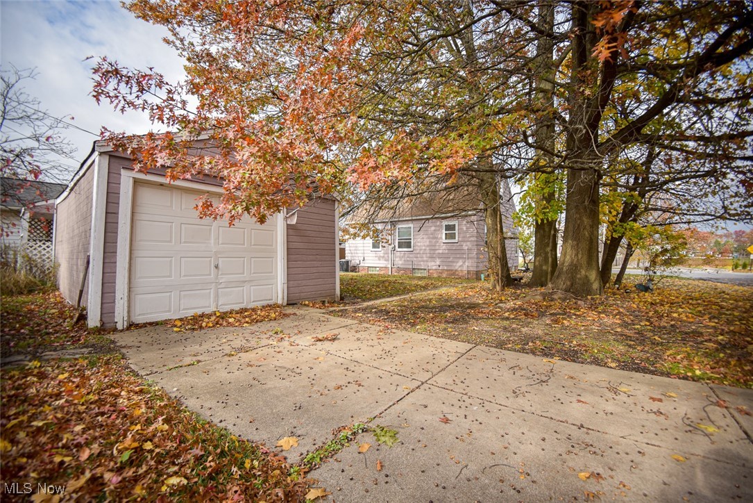 2901 Ralph Avenue Cleveland OH 44109