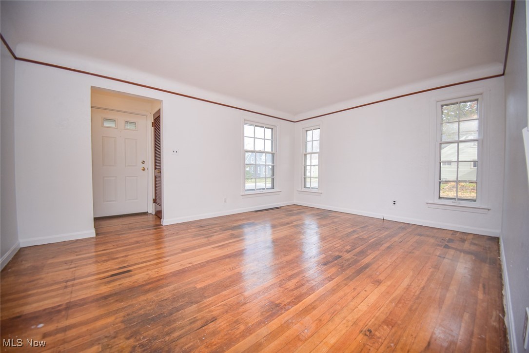 2901 Ralph Avenue Cleveland OH 44109