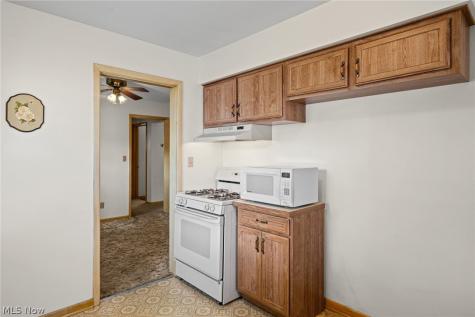 11021 Schwab Drive Parma OH 44130