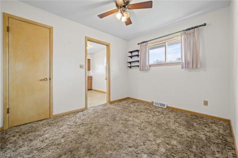 11021 Schwab Drive Parma OH 44130