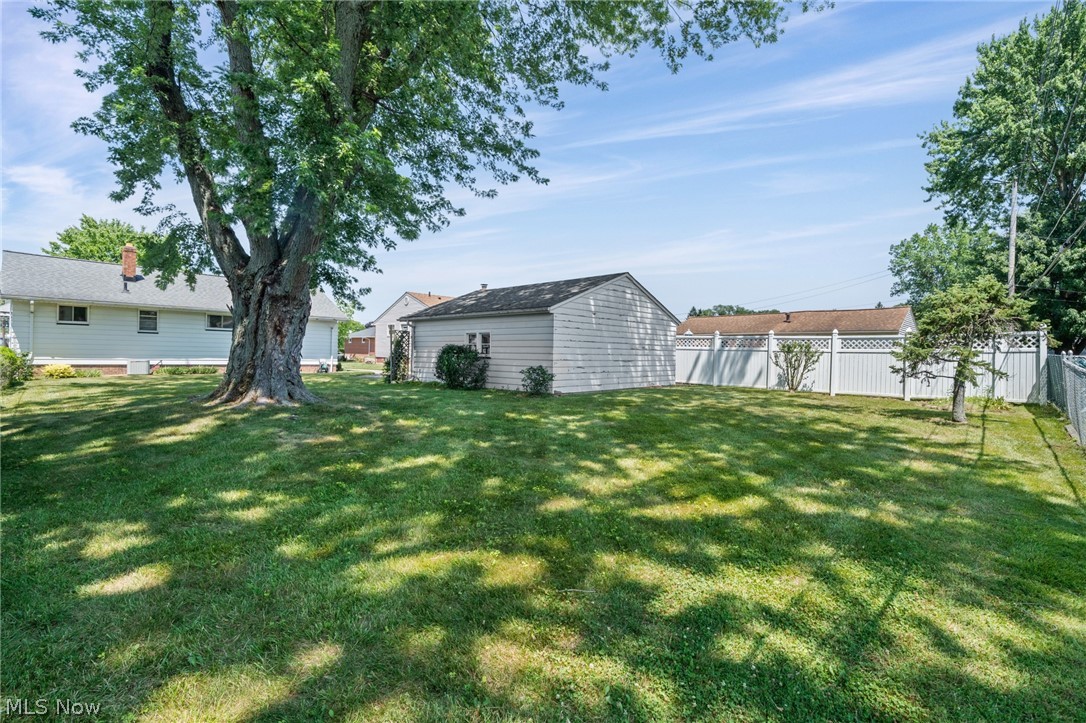 11021 Schwab Drive Parma OH 44130