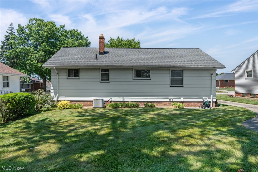 11021 Schwab Drive Parma OH 44130