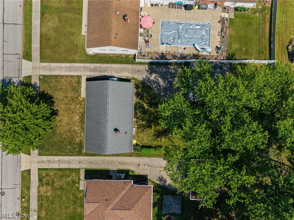 11021 Schwab Drive Parma OH 44130
