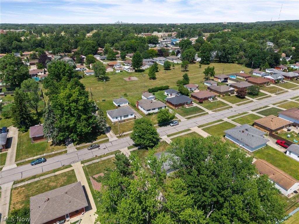 11021 Schwab Drive Parma OH 44130